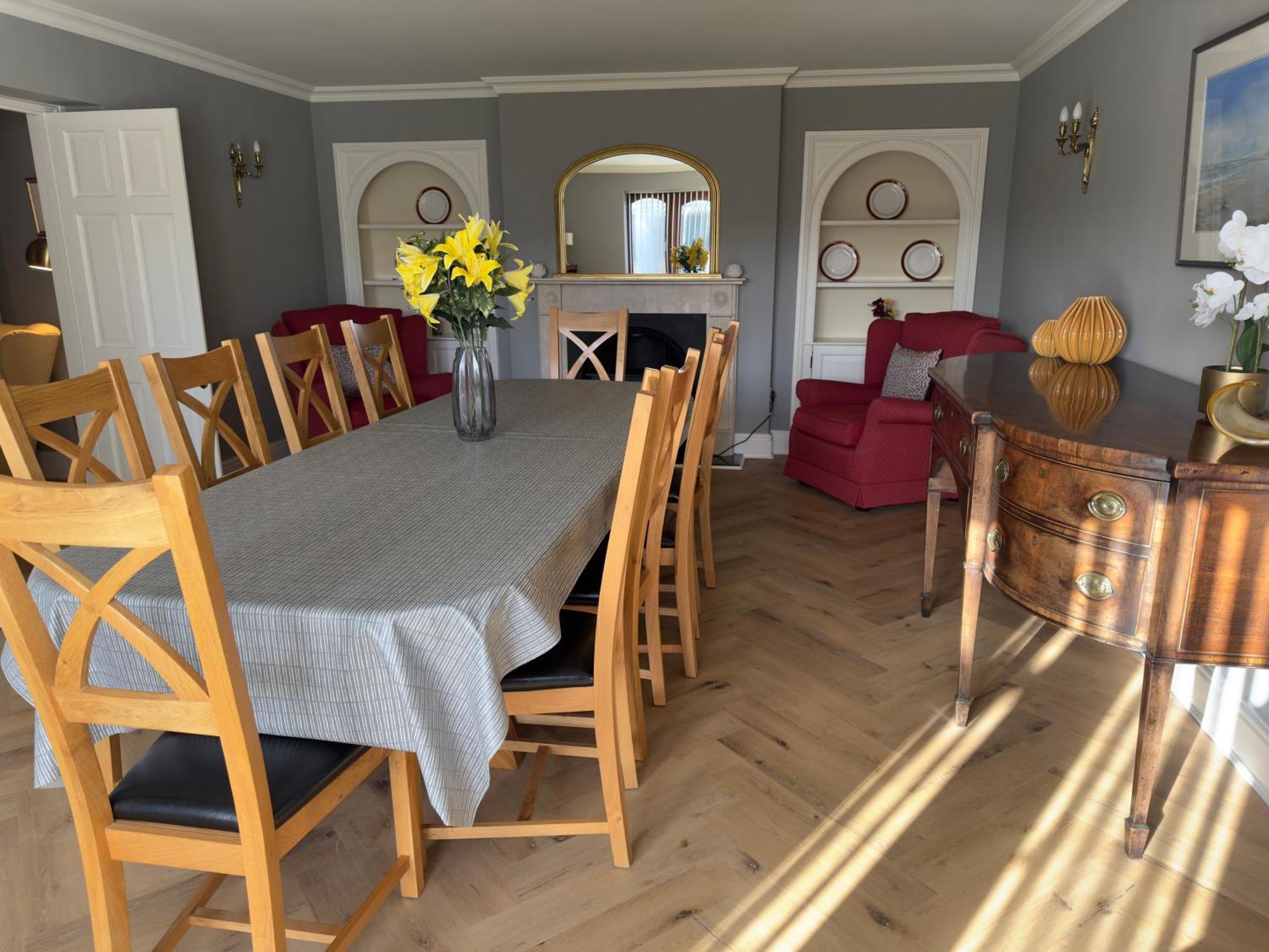 Vast, Elegant Home With Indoor Pool & Sauna Near Popular Golf Course Kington  Exteriér fotografie