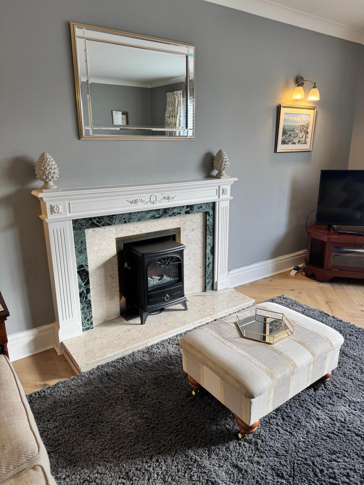 Vast, Elegant Home With Indoor Pool & Sauna Near Popular Golf Course Kington  Exteriér fotografie